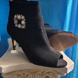 J. Renee Black Booties Sz 12